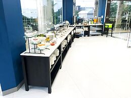 Anna-Nava Pakkret Hotel