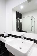 Anna-Nava Pakkret Hotel