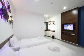 Anna-Nava Pakkret Hotel