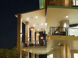 Anna-Nava Pakkret Hotel