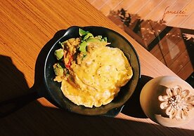 Anna-Nava Pakkret Hotel