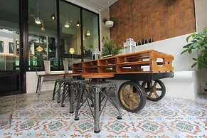 Boutique Summer House