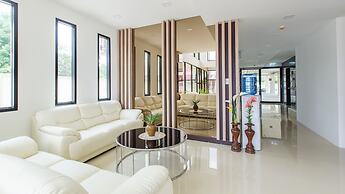 B2 Ubon Premier Hotel