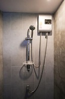 Condo Studio B at Replay E305