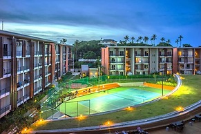 Condo Studio B at Replay E305