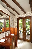 Savasi Island Resort