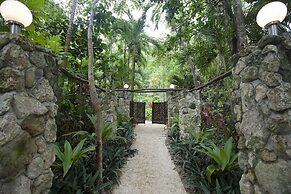 Savasi Island Resort