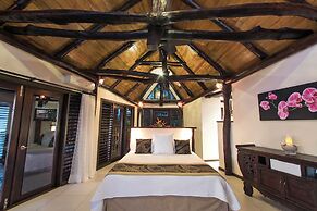 Savasi Island Resort
