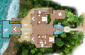 Savasi Island Resort