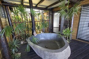 Savasi Island Resort