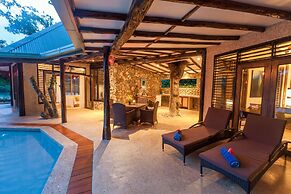 Savasi Island Resort