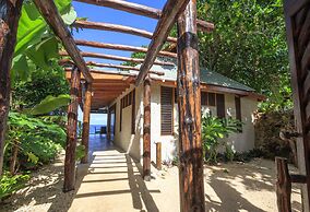 Savasi Island Resort