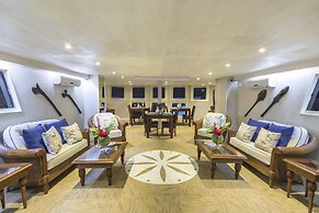 Savasi Island Resort