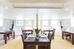 Savasi Island Resort