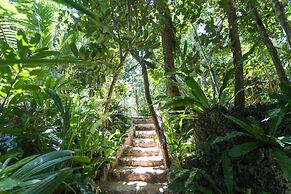 Savasi Island Resort