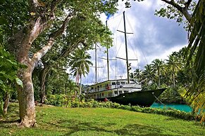 Savasi Island Resort