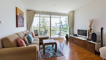 Baan San Ploen Condominium by Renvio