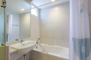 Baan San Ploen Condominium by Renvio