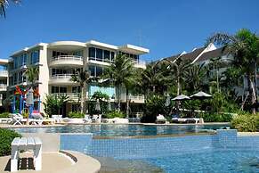 Baan San Ploen Condominium by Renvio