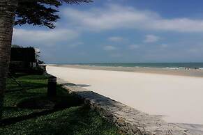 Baan San Ploen Condominium by Renvio