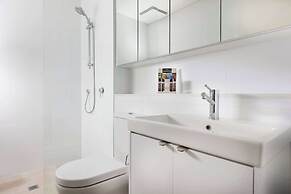 Ramada VetroBlu Scarborough Beach