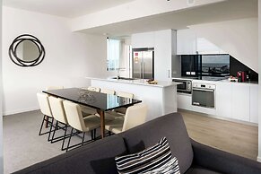 Ramada VetroBlu Scarborough Beach