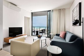 Ramada VetroBlu Scarborough Beach