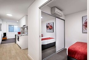 Ramada VetroBlu Scarborough Beach