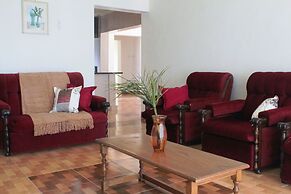 Grey Oak Holiday House