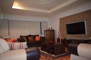 Grey Oak Holiday House