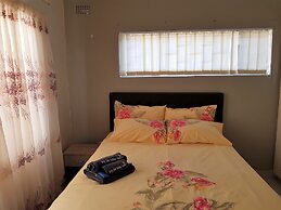 Grey Oak Holiday House