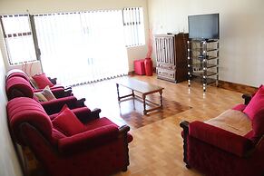 Grey Oak Holiday House