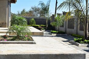 Grey Oak Holiday House