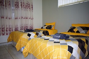 Grey Oak Holiday House