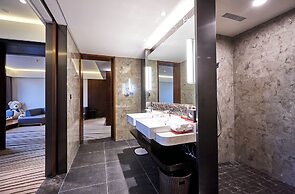 Tongli Lakeview Hotel