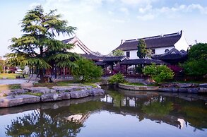 Tongli Lakeview Hotel