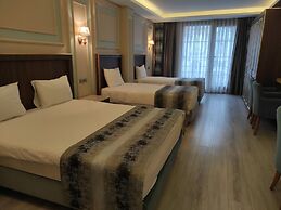 Magnaura House Hotel