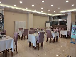 Magnaura House Hotel