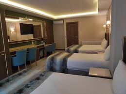 Magnaura House Hotel