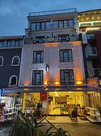 Magnaura House Hotel