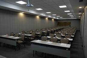 Uçar Royal Hotel and Conference Hall