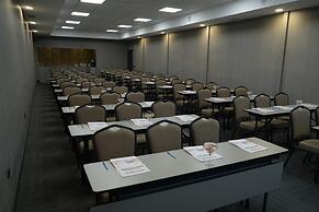 Uçar Royal Hotel and Conference Hall