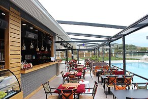 Uçar Royal Hotel and Conference Hall