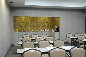 Uçar Royal Hotel and Conference Hall