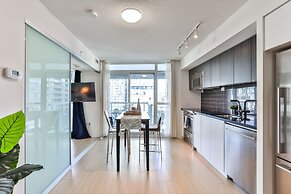 CITYPLACE 1B LUX CONDO LAKESIDE SKYDOME MTCC