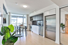 CITYPLACE 1B LUX CONDO LAKESIDE SKYDOME MTCC