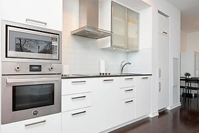 Lavish Suites - Luxury One Bedroom Condo