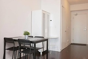 Lavish Suites - Luxury One Bedroom Condo