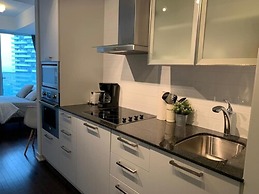 Lavish Suites - Luxury One Bedroom Condo