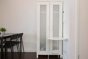 Lavish Suites - Luxury One Bedroom Condo